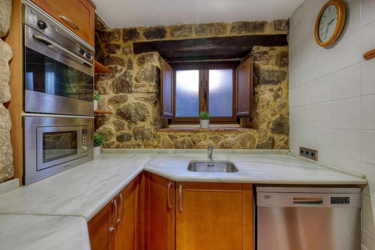Affittacamere Casa Cuesta del Reloj Piedralaves Esterno foto