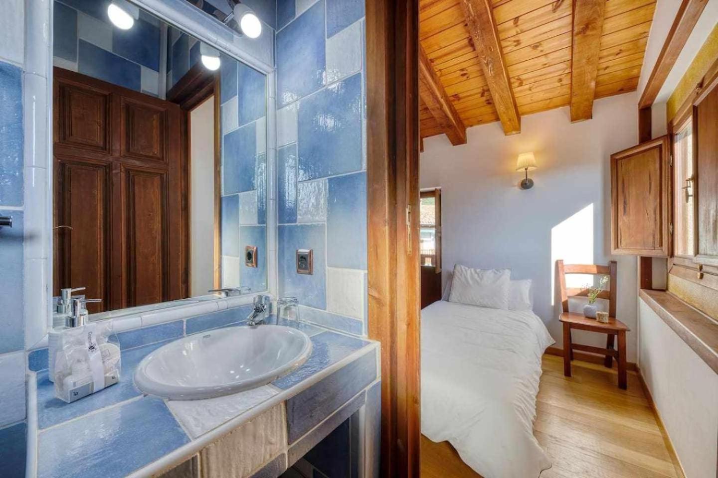 Affittacamere Casa Cuesta del Reloj Piedralaves Esterno foto