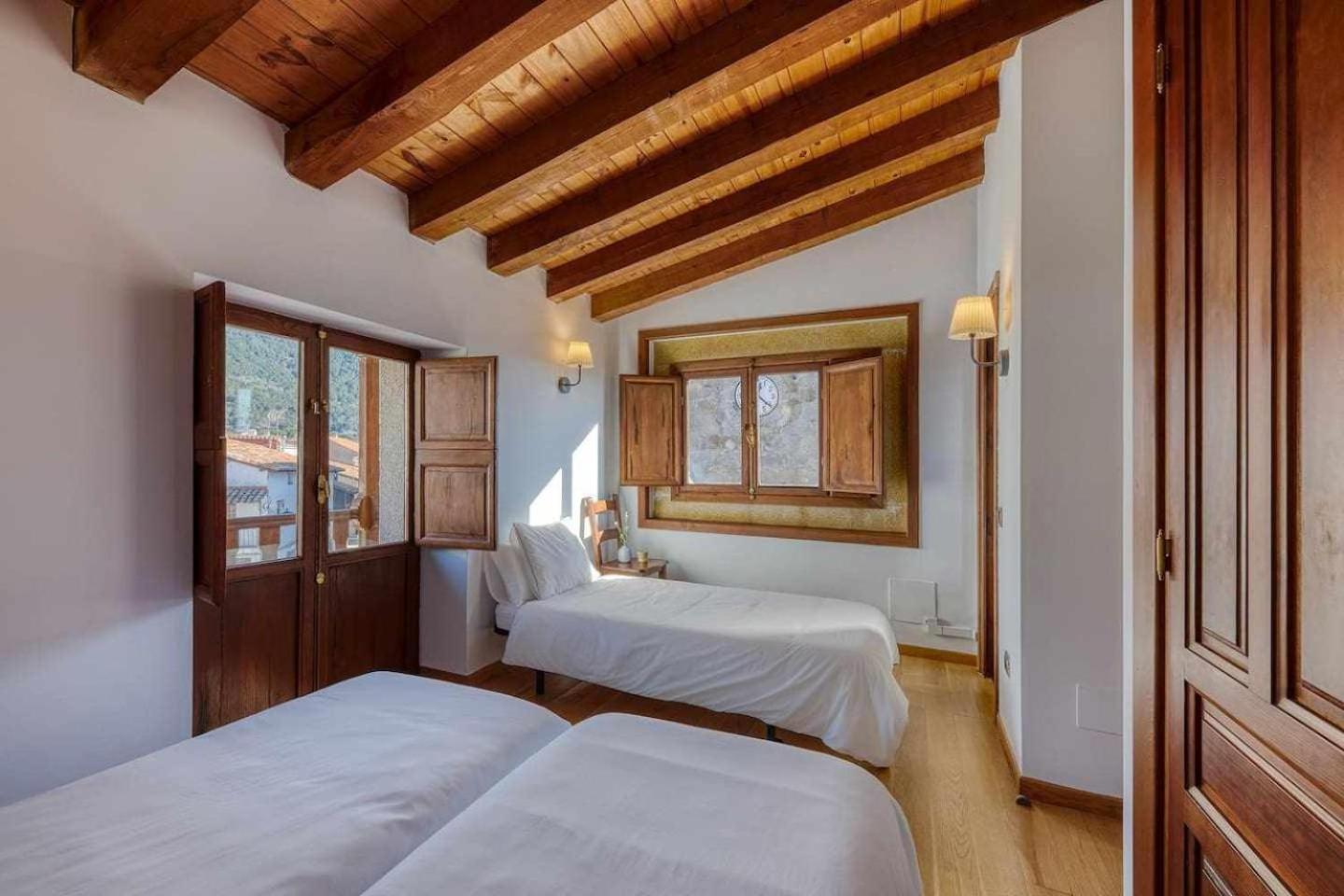 Affittacamere Casa Cuesta del Reloj Piedralaves Esterno foto