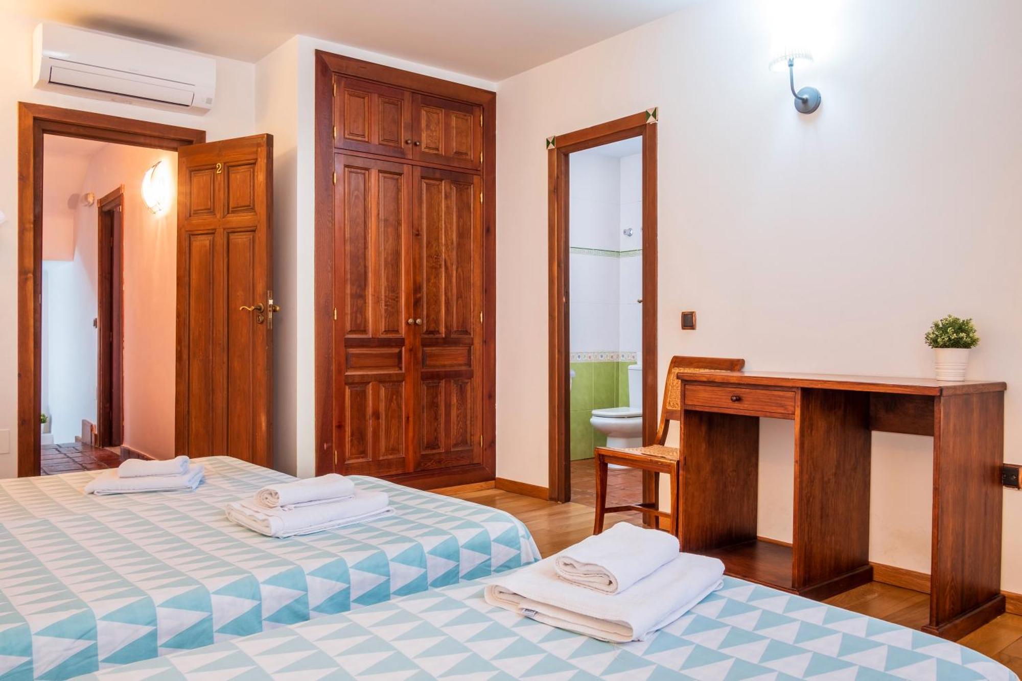 Affittacamere Casa Cuesta del Reloj Piedralaves Esterno foto